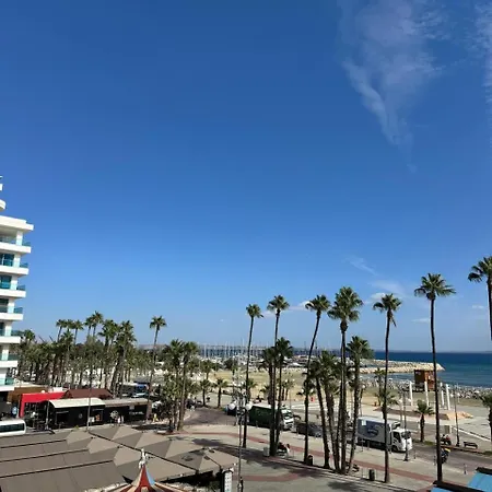 Ithaki Phinikoudes No. 205 Appartement