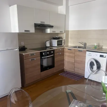 Apartmán Ithaki Phinikoudes No. 205 *