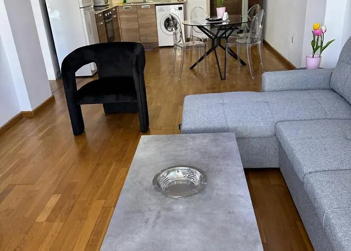 Ithaki Phinikoudes No. 205 Larnaca