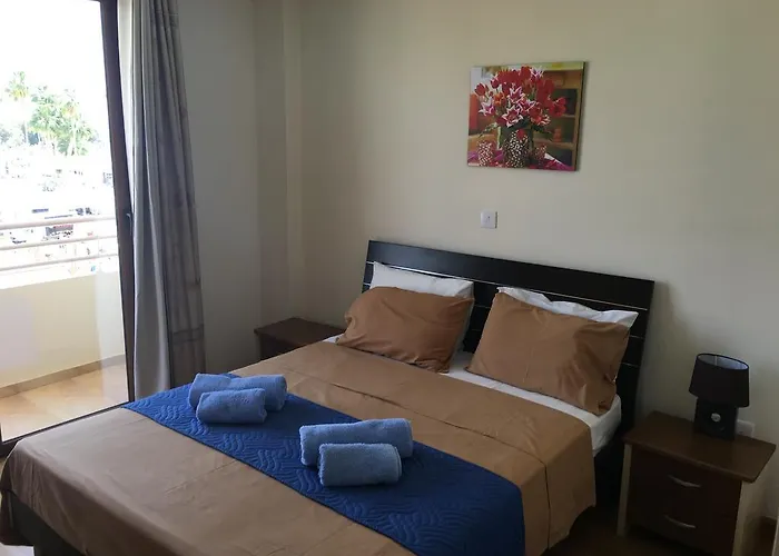 Apartment Ithaki Phinikoudes No. 205