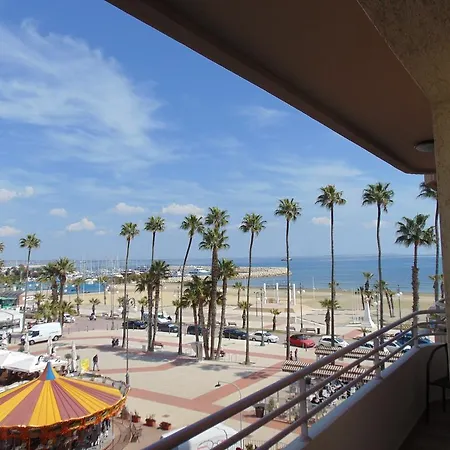 Apartamento Ithaki Phinikoudes No. 205